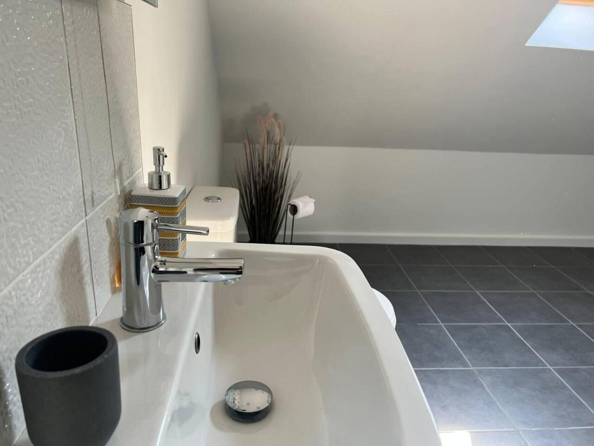 Beautiful 4-Bed House In Lincoln- Close To Centre Exterior foto
